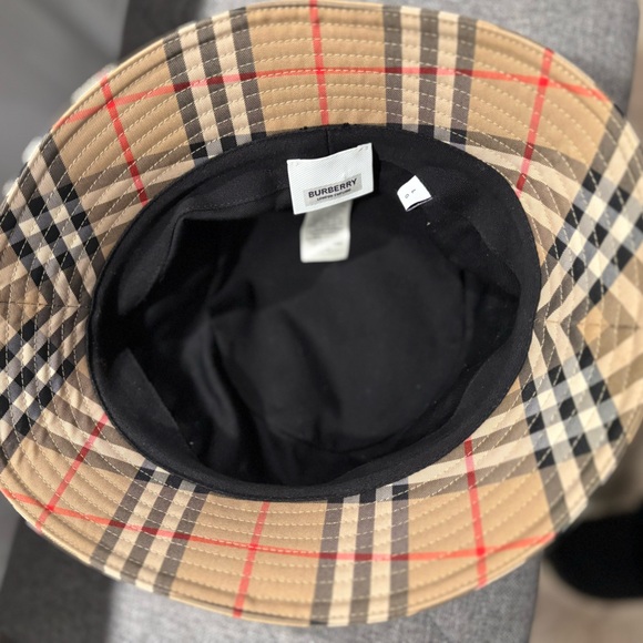 Burberry Check Vintage Bucket Hat in Archive Beige - Picture 4 of 12